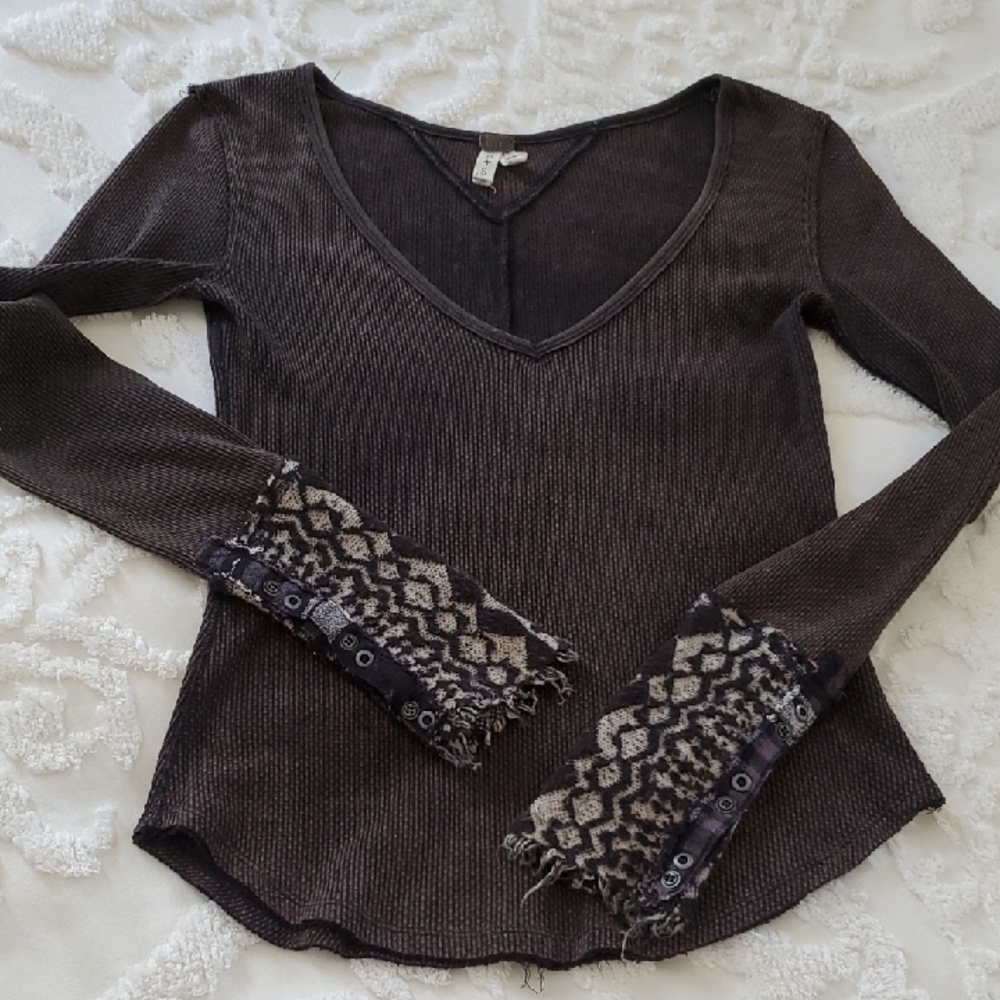 🥀FREE PEOPLE Funky Unique Brown V Neck Long Sleeve Women's Top